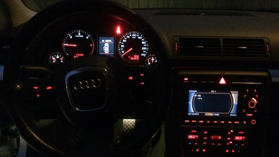 Audi A4 Avant 5