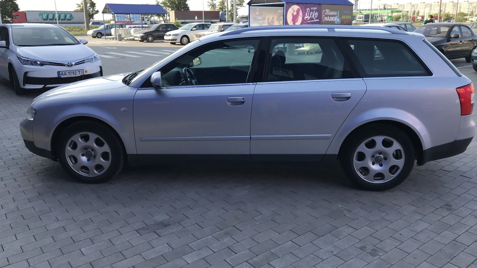Audi A4 Avant 3
