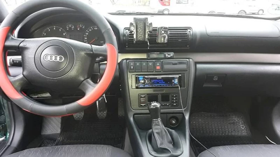 Audi A4 Avant 4