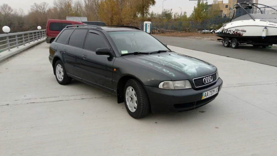 Audi A4 Avant 1.8 ADR 3