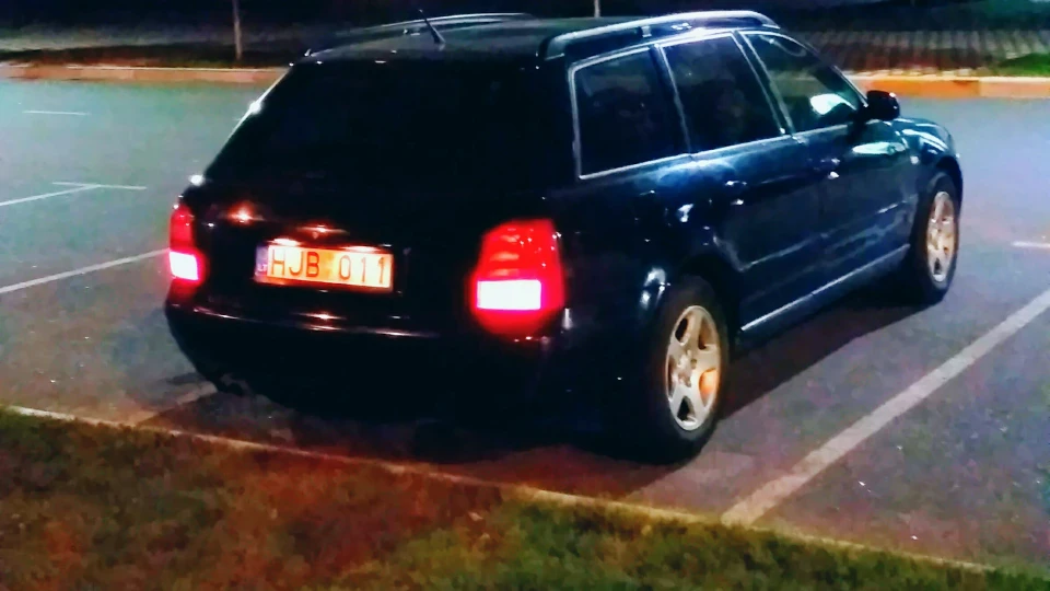 Audi A4 Avant 1.8Т поки що STOK 3