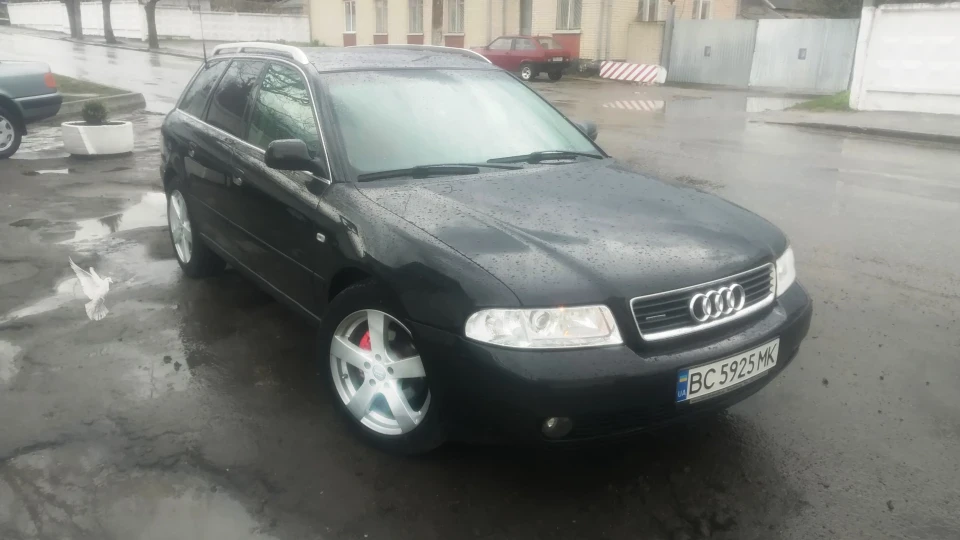 Audi A4 Avant 1.9 ATJ QUATTRO 2
