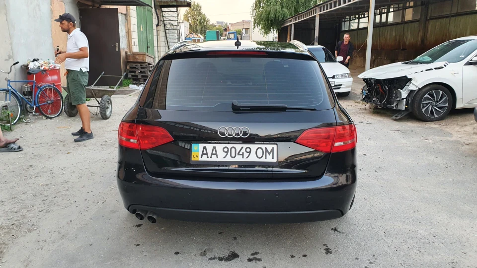 Audi A4 Avant 2 tdi quattro 5