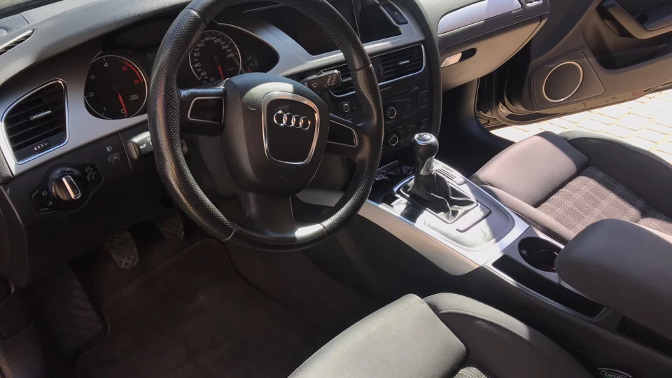 Audi A4 Avant 2.0 TDI 3
