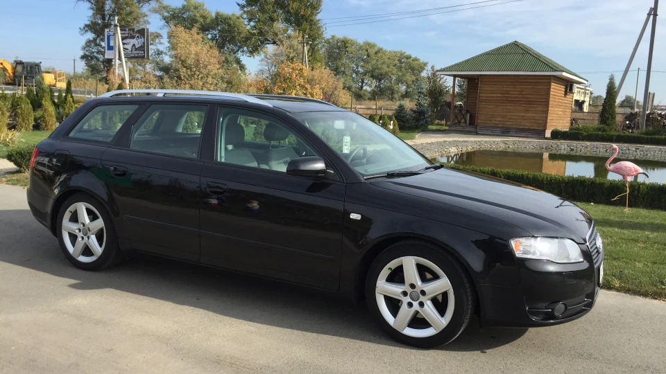 Audi A4 Avant 2,0TDI 6MT FWD Avant 2