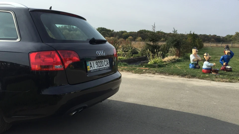 Audi A4 Avant 2,0TDI 6MT FWD Avant 5