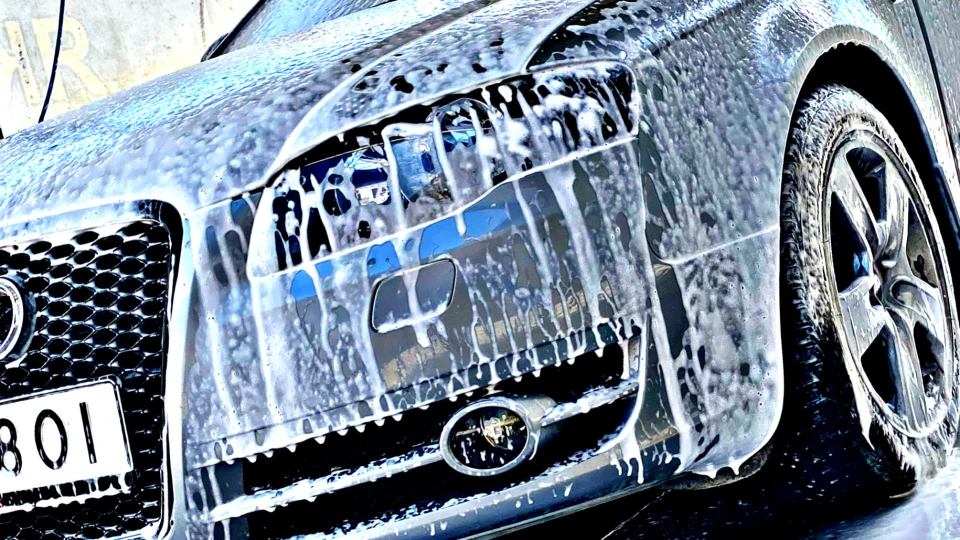 Audi A4 Avant 2.0TFSI Quattro Kabina 2