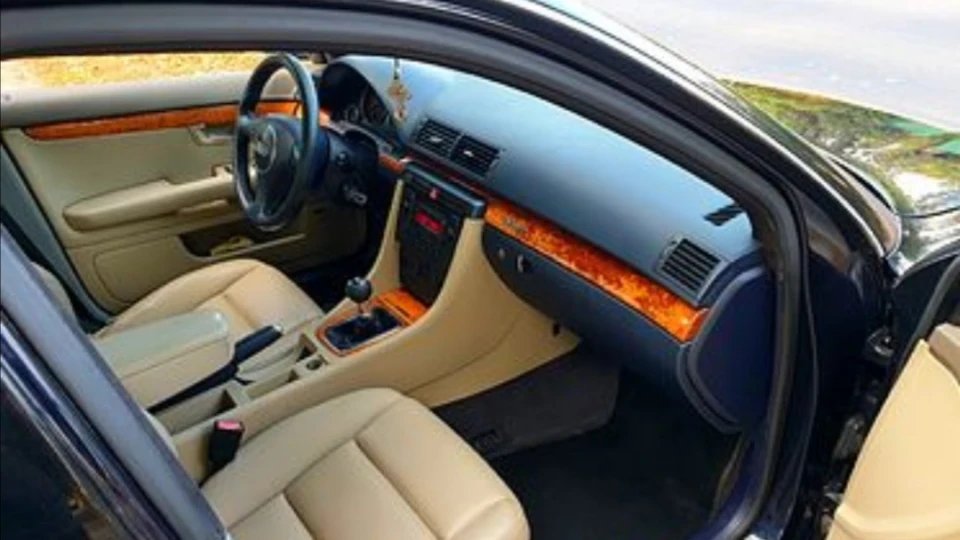 Audi A4 Avant 2.5 TDI QUATTRO (AKE) 3
