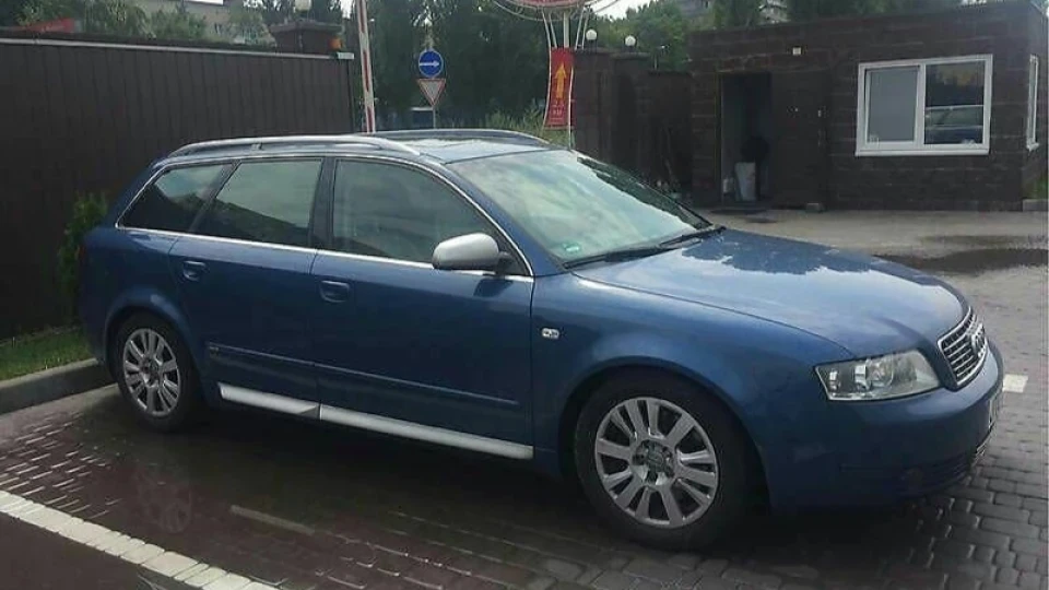 Audi A4 Avant 2.5 tdi 3