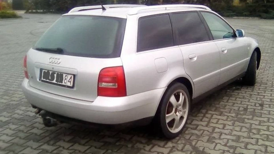 Audi A4 Avant 2,5 TDI 3