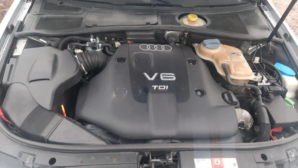 Audi A4 Avant 2.5 TDI 4