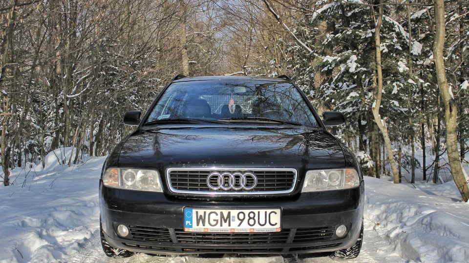 Audi A4 Avant 2.5tdi BLACK WAGON 2