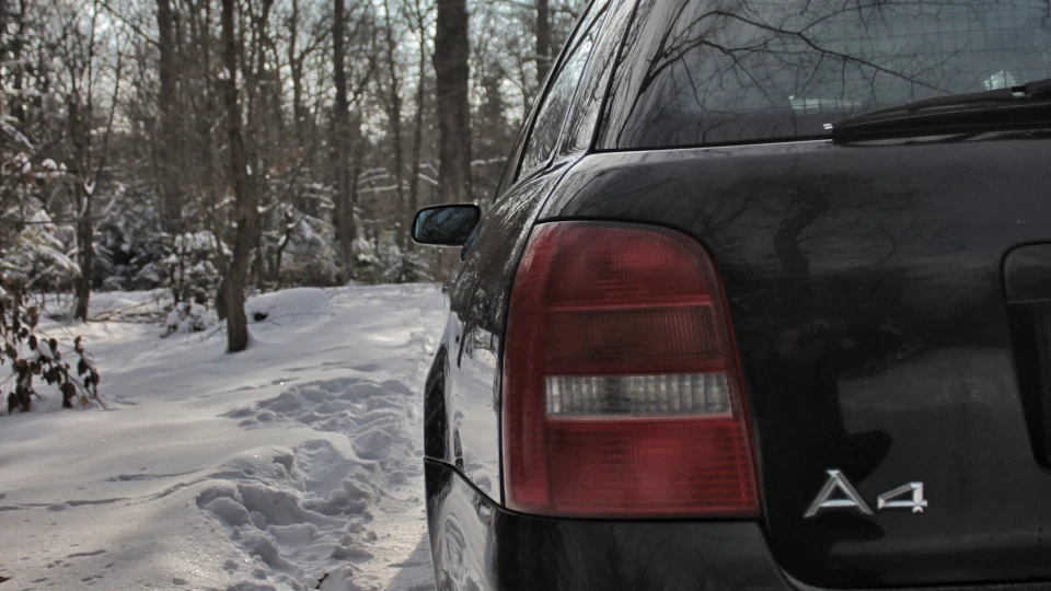 Audi A4 Avant 2.5tdi BLACK WAGON 4