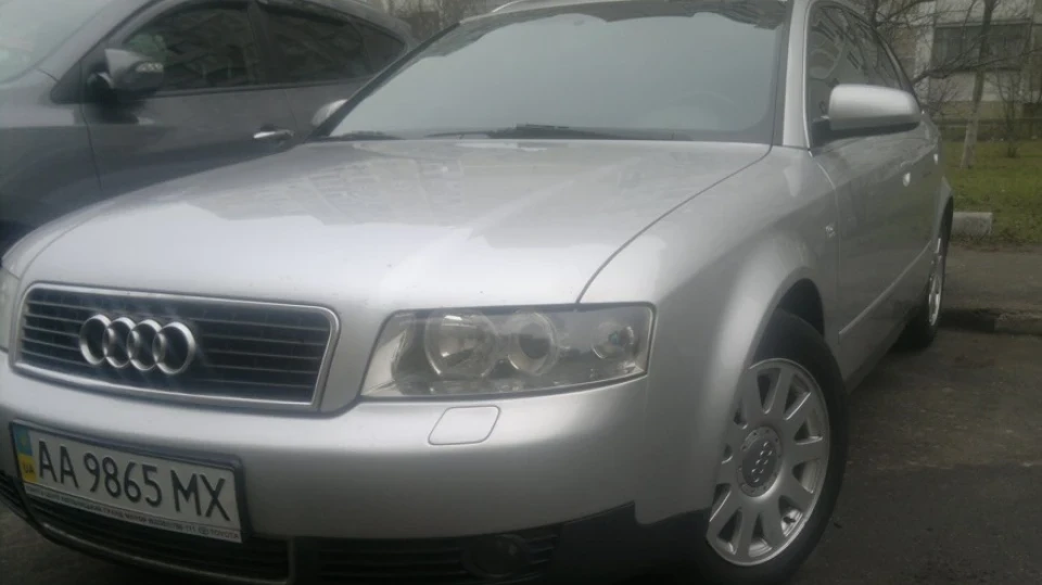 Audi A4 Avant 2.5TDI S-Line 2