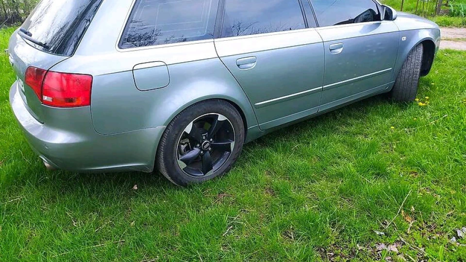 Audi A4 Avant 3.0 SТEALTH 5