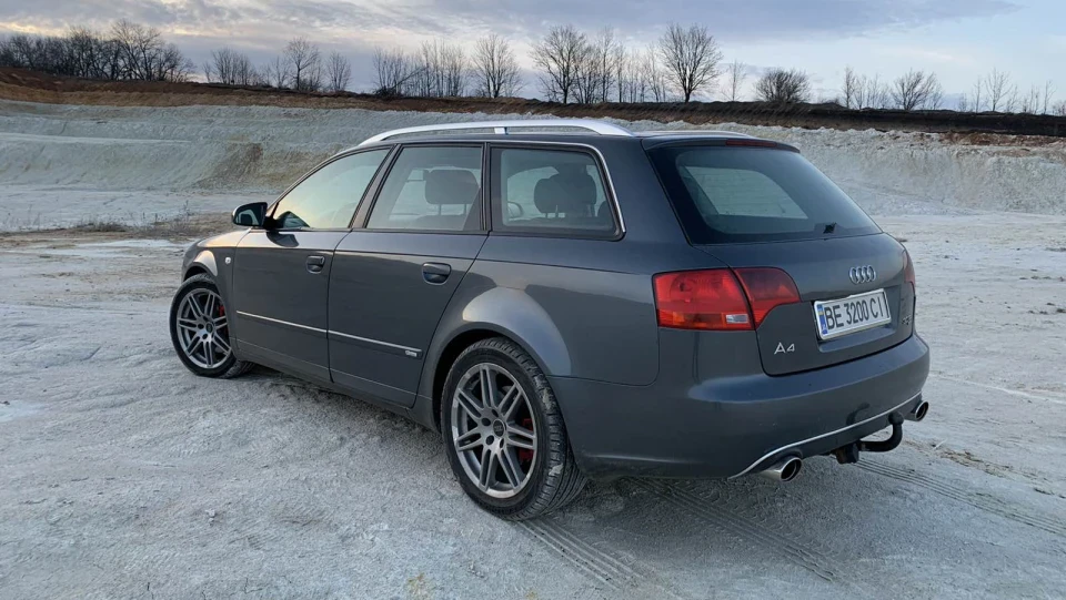 Audi A4 Avant 3.0 TDI Quattro GREY 2