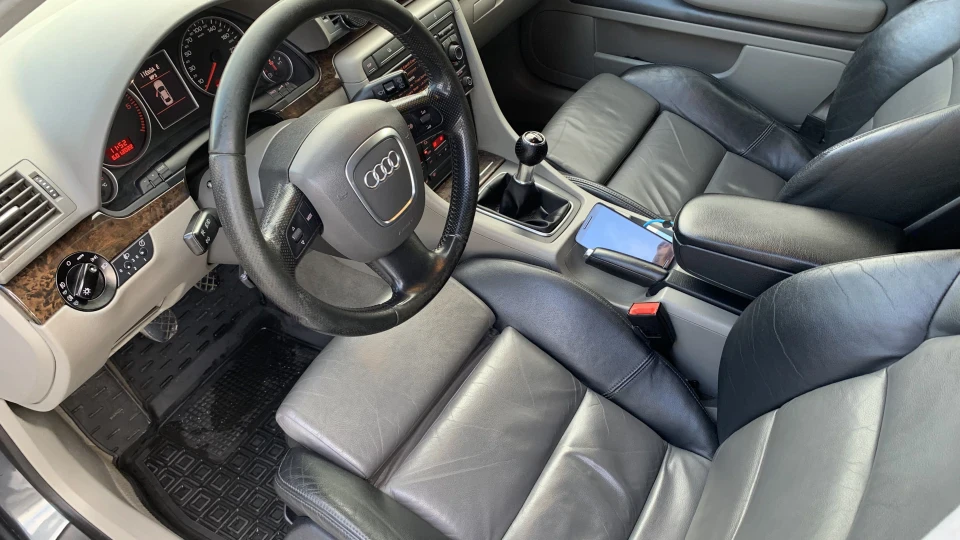 Audi A4 Avant 3.0 TDI Quattro GREY 3