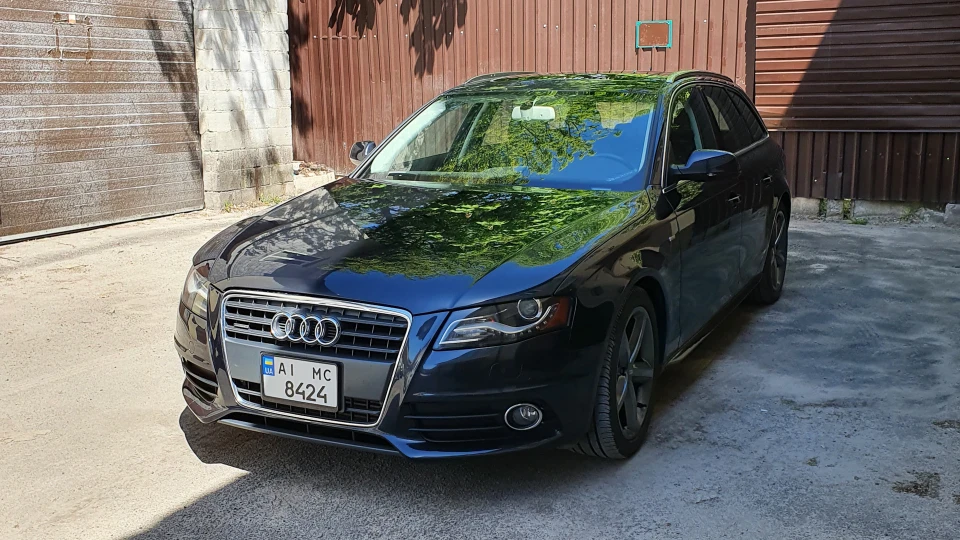 Audi A4 Avant Avant S-Line USA 5