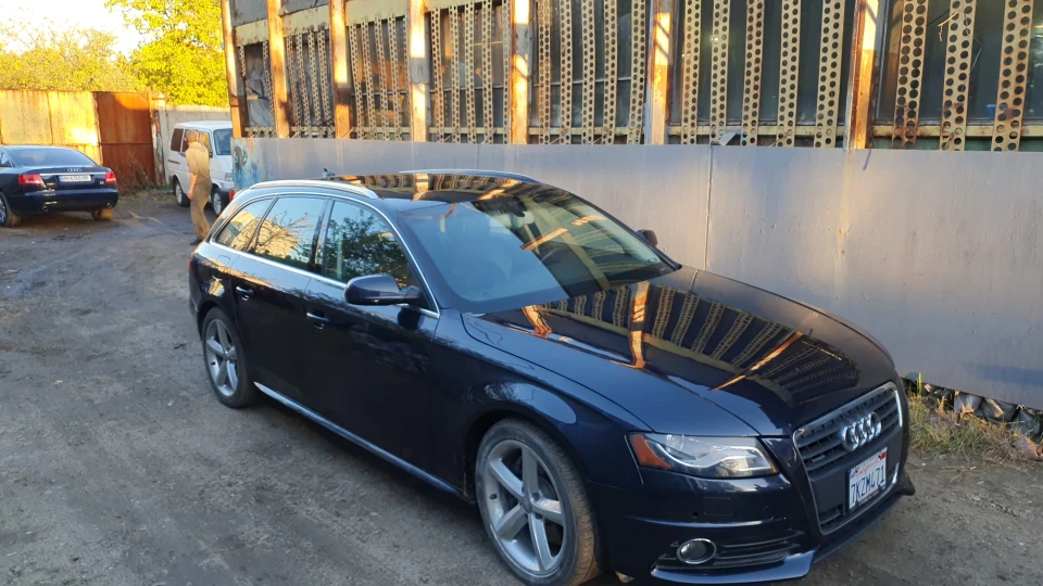 Audi A4 Avant Avant S-Line USA 3