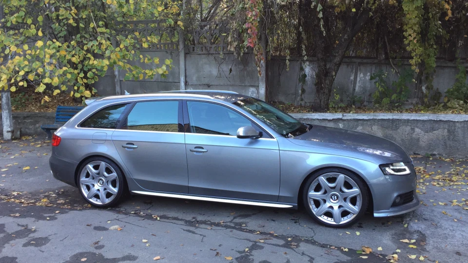 Audi A4 Avant avant 3