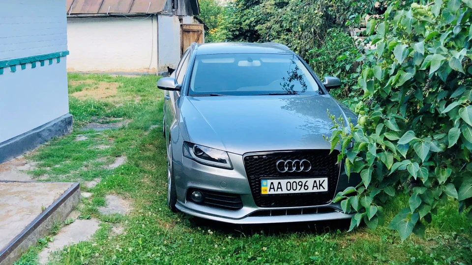 Audi A4 Avant avant 5