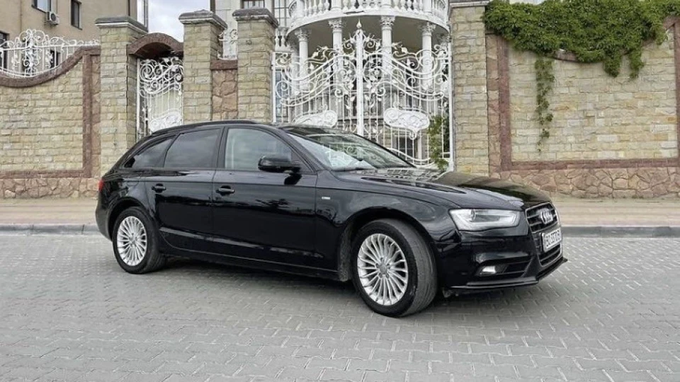 Audi A4 Avant B8 2