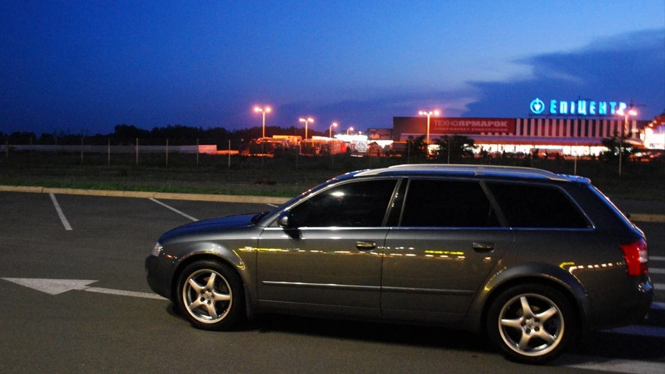 Audi A4 Avant "Beauty in Gray" Avant 2