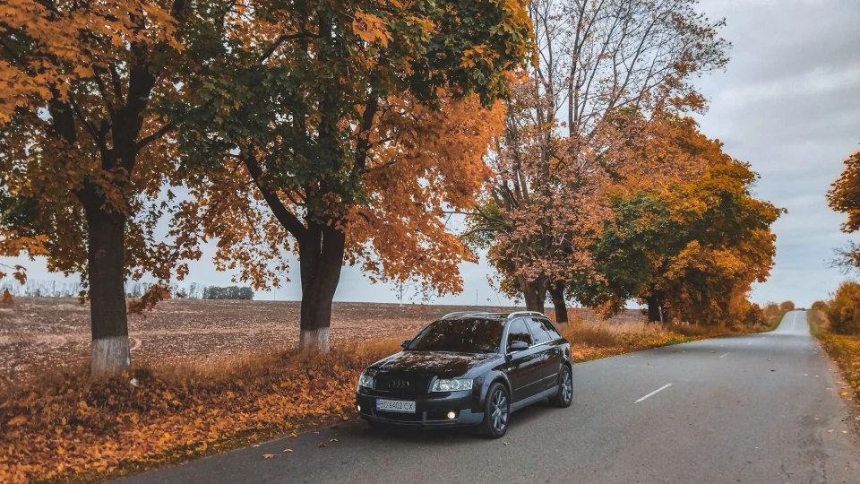 Audi A4 Avant BLACK PEARL
