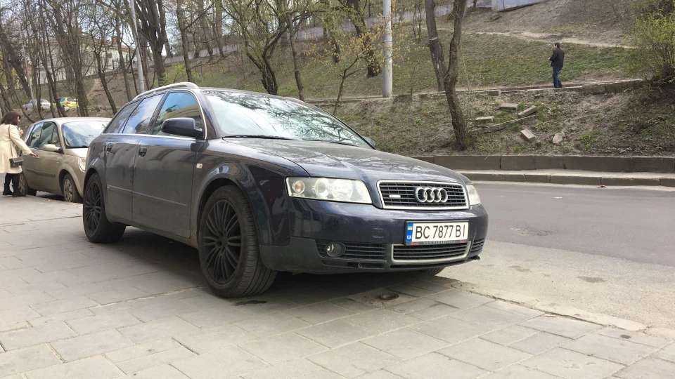 Audi A4 Avant 5
