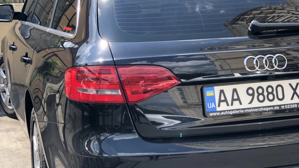 Audi A4 Avant Чорна бандитка 2.0 TDI 2