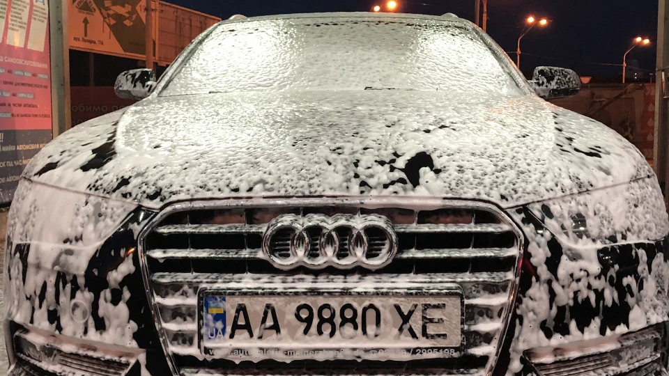 Audi A4 Avant Чорна бандитка 2.0 TDI 4