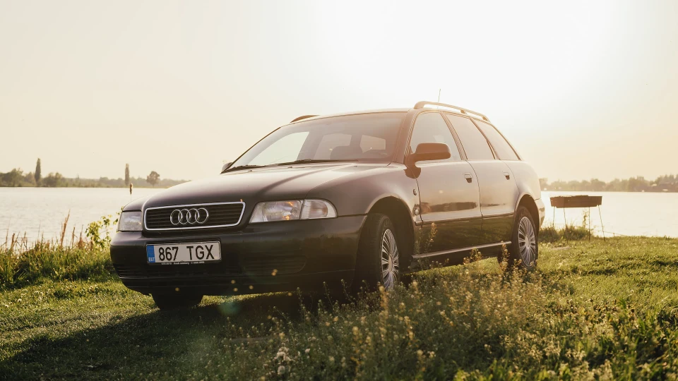Audi A4 Avant Євробляха =)