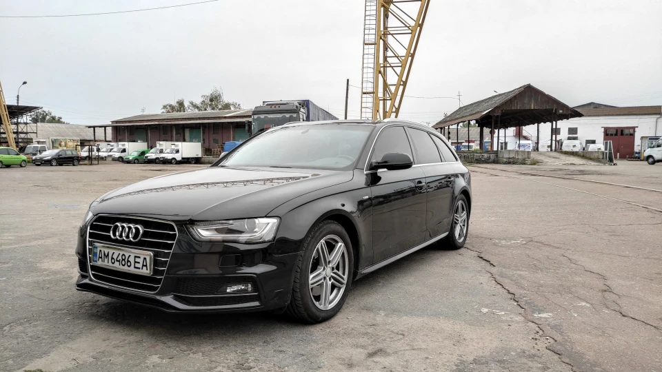 Audi A4 Avant S-Line Ultra 5