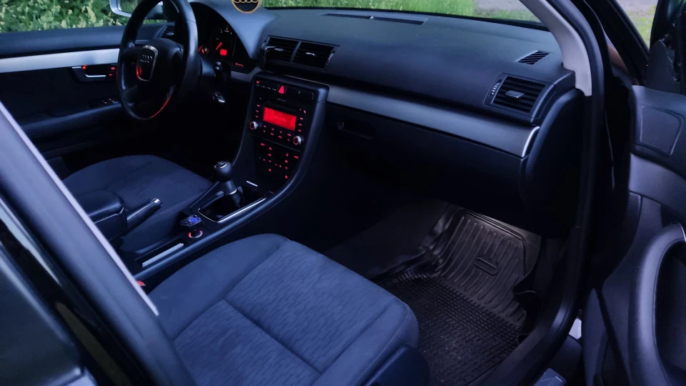 Audi A4 Avant S line