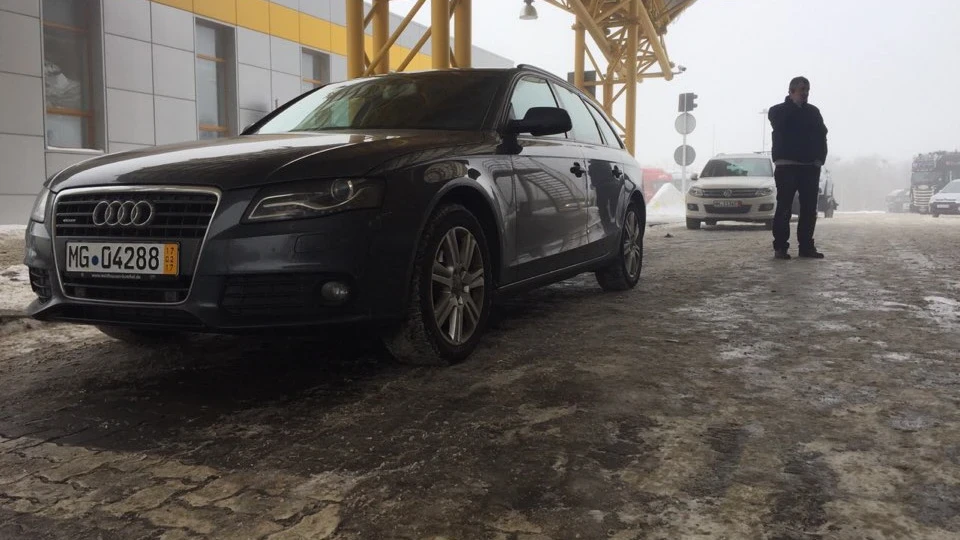 Audi A4 Avant S line 4