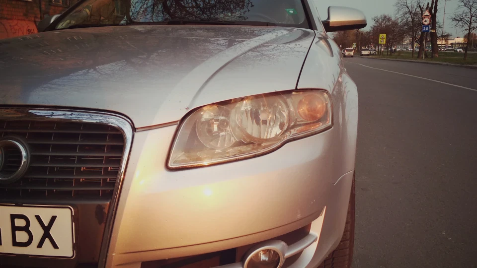 Audi A4 Avant Сірий Теплохід BDG 4
