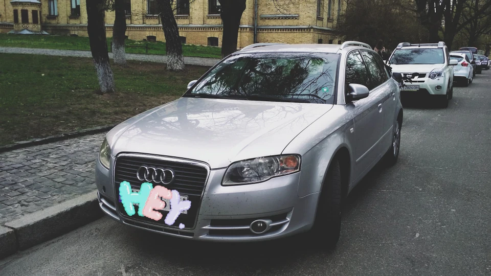 Audi A4 Avant Сірий Теплохід BDG 5