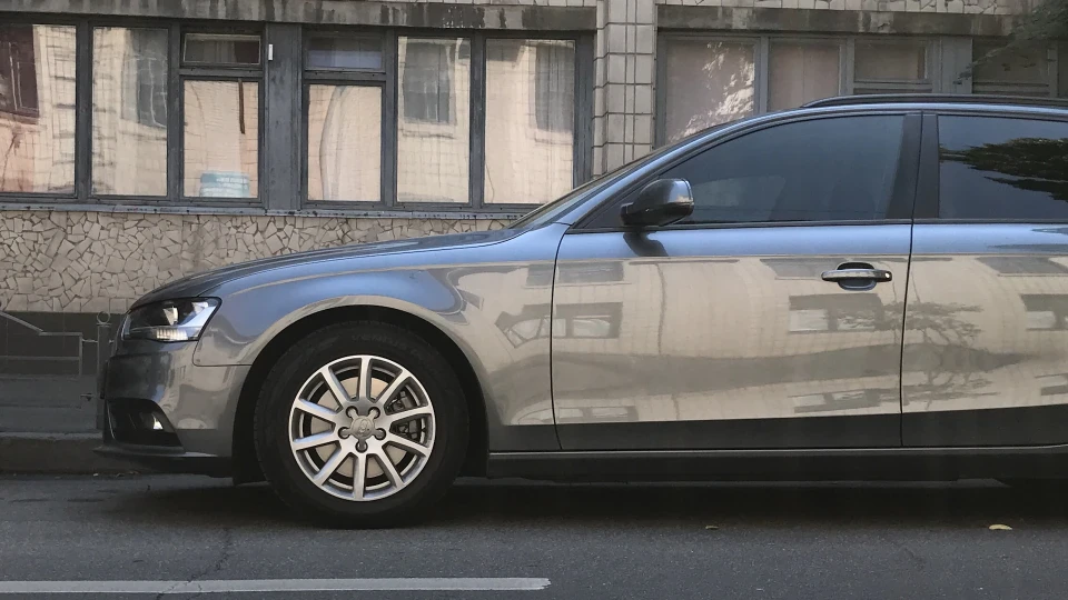 Audi A4 Avant Sirius&Shark 5