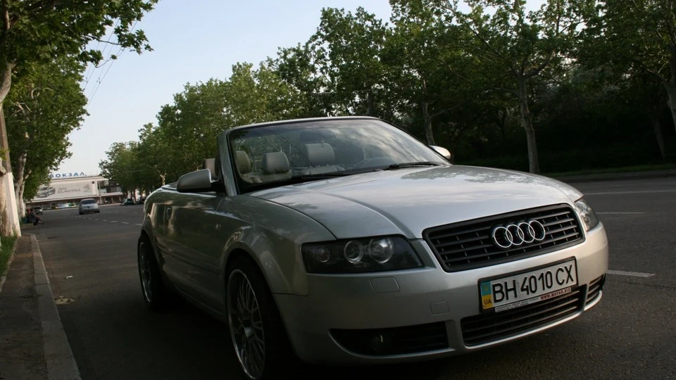 Audi A4 Cabriolet 240 біс даху) 2