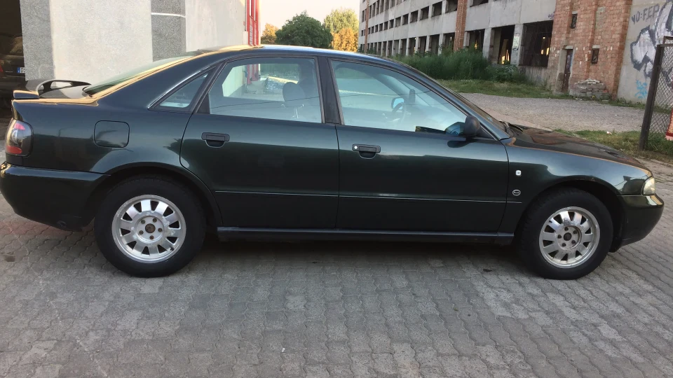 Audi A4 3