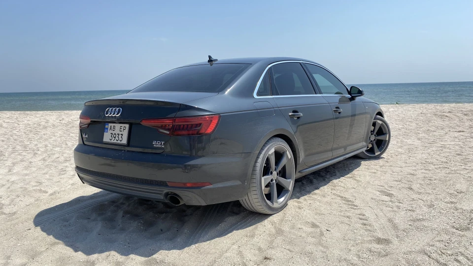 Audi A4 2