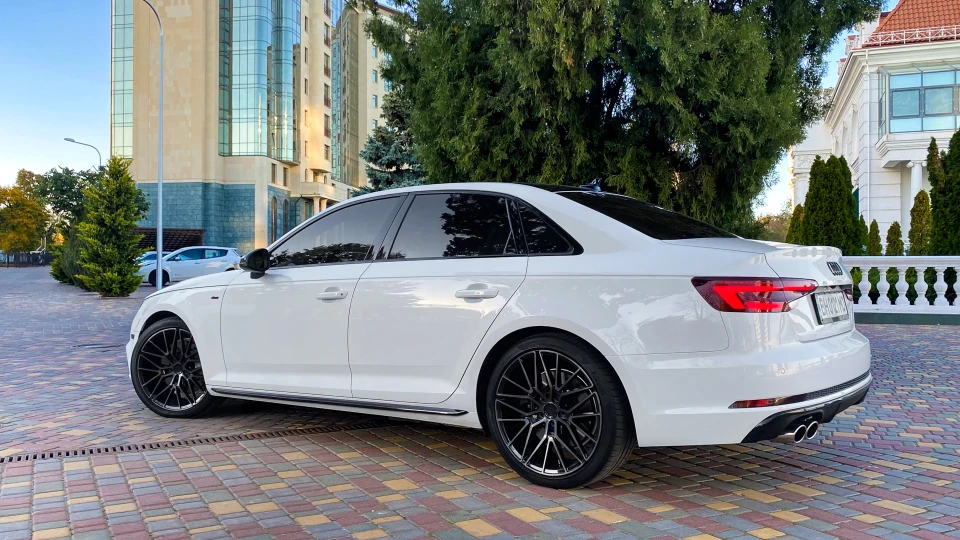 Audi A4 3