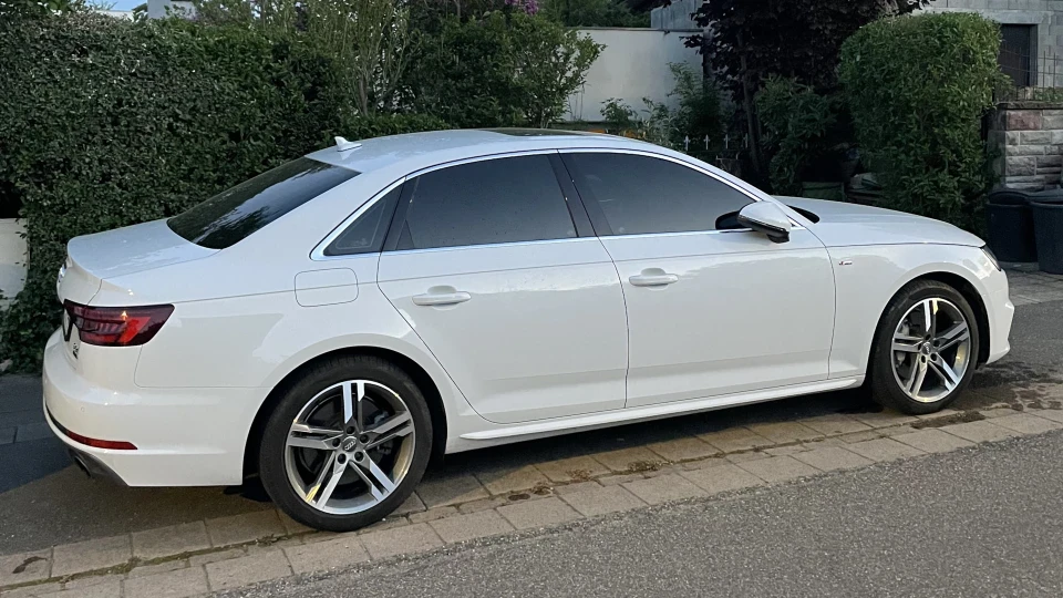 Audi A4 2