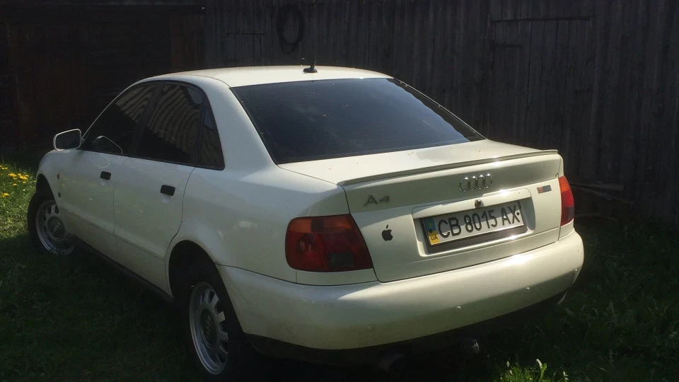 Audi A4 1.6 ADP 5