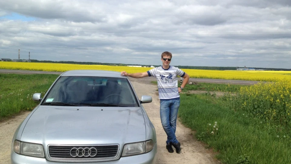 Audi A4 1.6 AHL 2