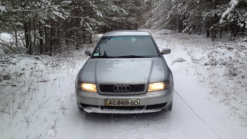 Audi A4 1.6 AHL 3