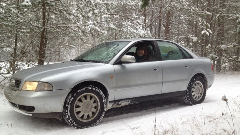 Audi A4 1.6 AHL 4