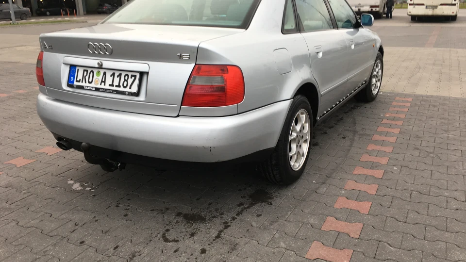 Audi A4 1.6 бендзин автомат 3