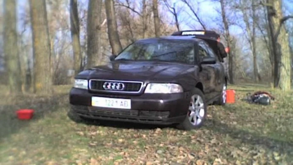 Audi A4 1.6i 4