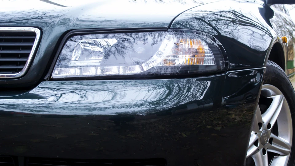 Audi A4 1.8 adr 125 к.с.(очі) 2